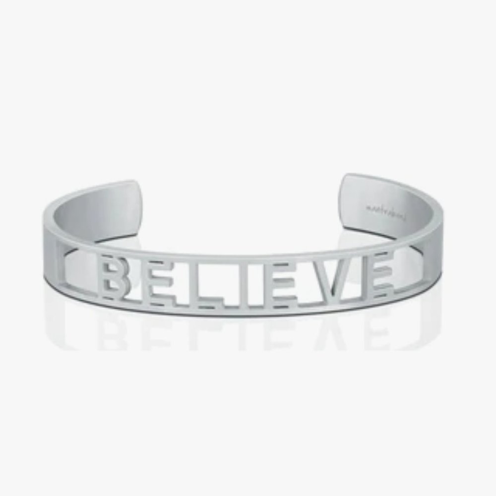 BNIB MantraBand Believe bracelet